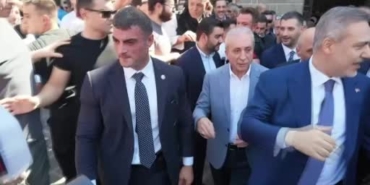 diyarbakirda-bakan-fidana-buyuk-ilgi-tZvMFVPT.jpg