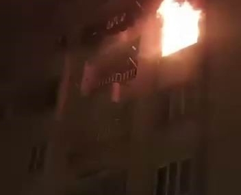 Diyarbakır’da Büyük Yangın Anı: Ev Alevlere Teslim Oldu