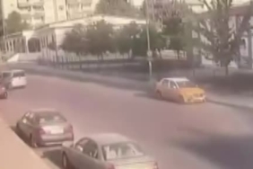 Batman'da Tırın Şarampole Yuvarlanması: 2 Kişi Ağır Yaralı
