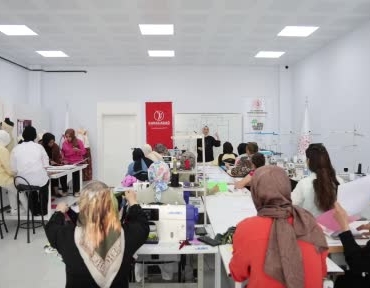 diyarbakirli-kadinlar-moda-dunyasinda-yeni-bir-sayfa-aciyor-yTTz4FGn.jpg