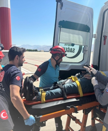 elazig-havalimaninda-deprem-tahliye-tatbikati-etkinligi-HNQBpM2B.jpg
