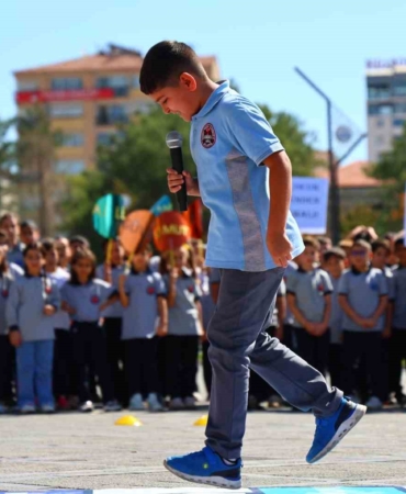 elazig-ogrencilerinin-gazzeli-akranlari-icin-dayanisma-etkinligi-yQgLuRlT.jpg