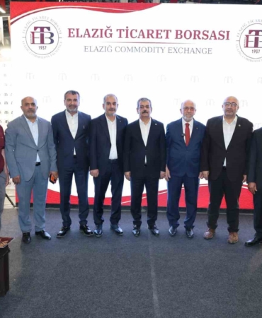 elazig-ticaret-borsasi-fuarinda-yogun-ilgi-gordu-lidujLjx.jpg
