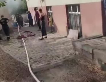elazigda-odunluk-ve-kilerde-yangin-olayi-FO4Tb9wr.jpg