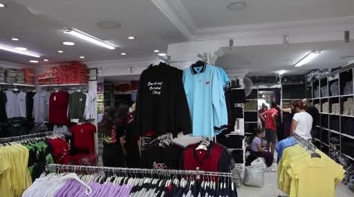 Elazığ’da Okul Kıyafeti Yoğunluğu ve Yeni Eğitim Yılı Hazırlıkları
