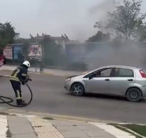 Elazığ’da Otomobil Yangını Kontrol Altına Alındı