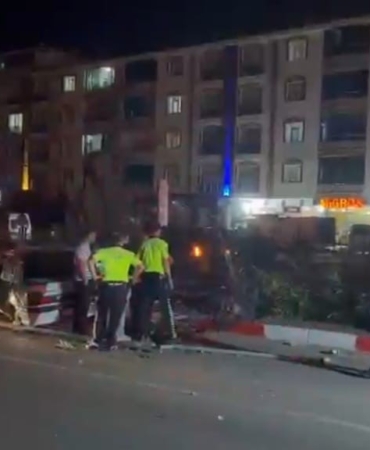 elazigda-trafik-kazasi-iki-yarali-G2fZM2hN.jpg