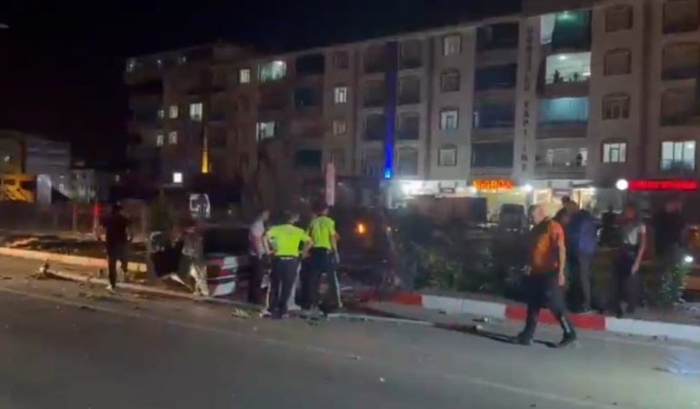 elazigda-trafik-kazasi-iki-yarali-G2fZM2hN.jpg
