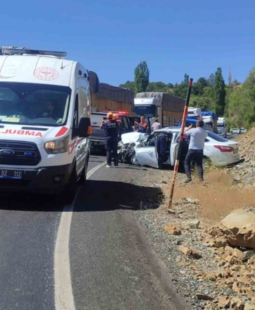 elazigda-trafik-kazasi-ve-bir-yarali-gUwLYOsi.jpg