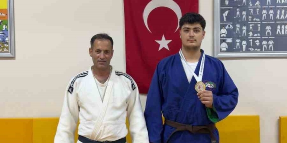 Elazığlı Sporcu Ali Asaf Çiçek’e Uluslararası Davet