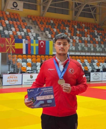 elazigli-sporcu-avrupa-ikincisi-olmayi-basardi-qdKk2RTY.jpg