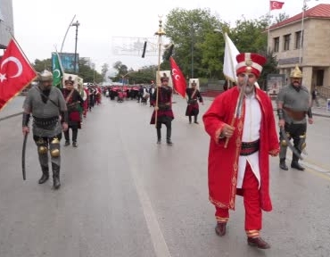 erzurum-gaziler-gunu-kortej-yuruyusu-etkinlikleri-dePtajMG.jpg
