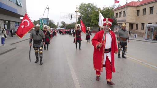 erzurum-gaziler-gunu-kortej-yuruyusu-etkinlikleri-dePtajMG.jpg