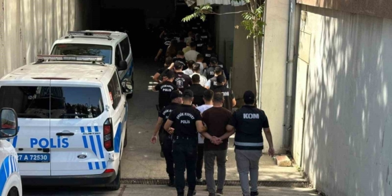 Gaziantep’te Organize Suç Örgütüne Yönelik Operasyon ve 28 Şüpheli Adliyeye Sevk Edildi
