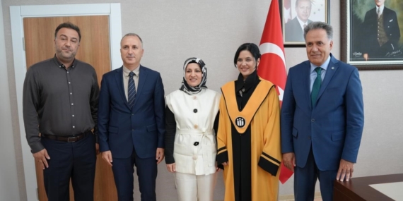 İnönü Üniversitesinde Akademisyenlere Cübbe Giydirilmesi Töreni