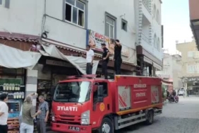 is-yerinde-mahsur-kalan-kedi-icin-itfaiye-ekiplerinin-caba-gosterdigi-olay-WO8w4SDy.jpg