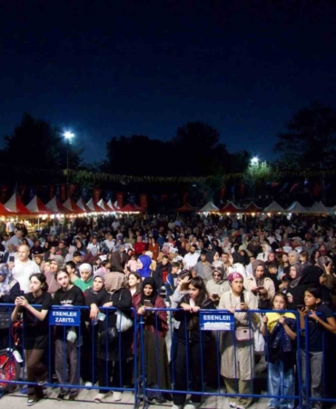 istanbulda-diyarbakir-ruzgari-sehirlerarasi-ruzgarin-buyuleyici-hikayesi-Pwd1h6lw.jpg
