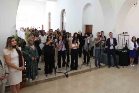 Elazığ'da 4 Katlı Binada Beyaz Eşya Deposunda Yangın
