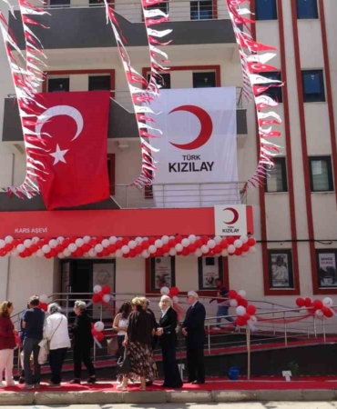 karsta-dayanismanin-kalbi-kizilay-asevi-7-bin-kisiye-umut-kapisi-5wxnHB1i.jpg