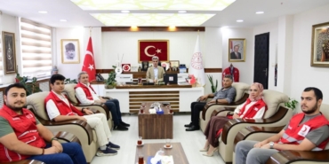 kizilay-yesilyurt-subesinden-ogrencilere-75-dizustu-bilgisayar-bagisi-miqqiyNE.jpg