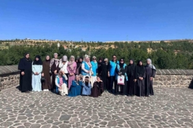 kuran-kursu-ogrencileri-icin-duzenlenen-gezi-programi-ilgi-cekiyor-wYj3rWN2.jpg