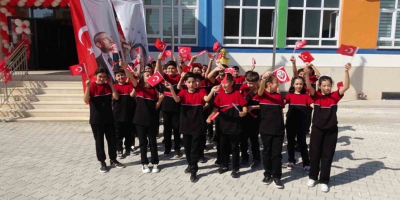 Malatya’da Eğitim Yılı İlk Ders Ziliyle Başladı