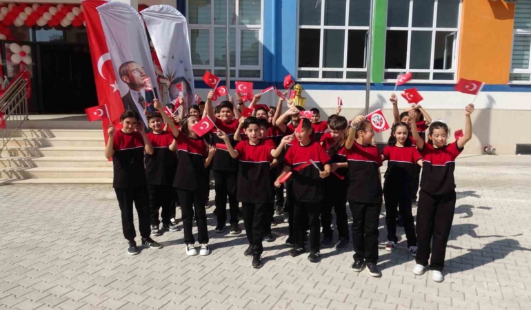malatyada-egitim-yili-ilk-ders-ziliyle-basladi-48yg5skA.jpg