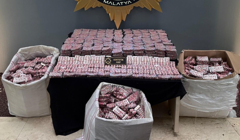 malatyada-narkotik-operasyonu-10-tutuklama-gerceklesti-xKZLqn7Q.jpg