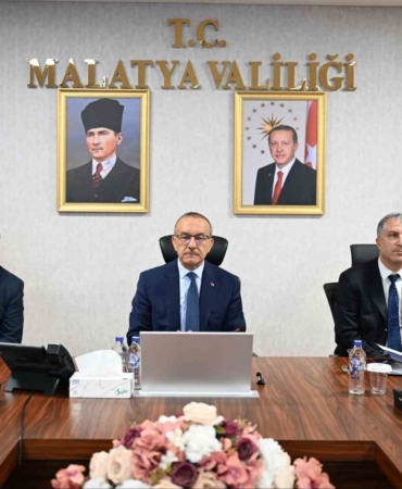 malatyada-universite-ve-yurt-guvenligi-toplantisi-d3eCz844.jpg