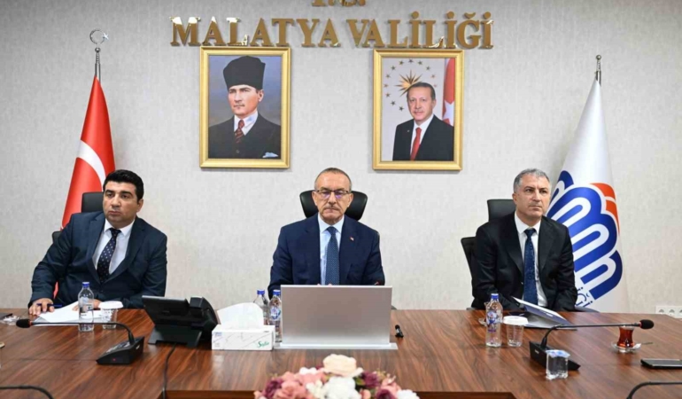 malatyada-universite-ve-yurt-guvenligi-toplantisi-d3eCz844.jpg