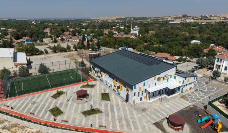 malatyanin-gelecegini-guclendiren-43-yeni-spor-ve-genclik-yatirimi-3VAzv98p.jpg