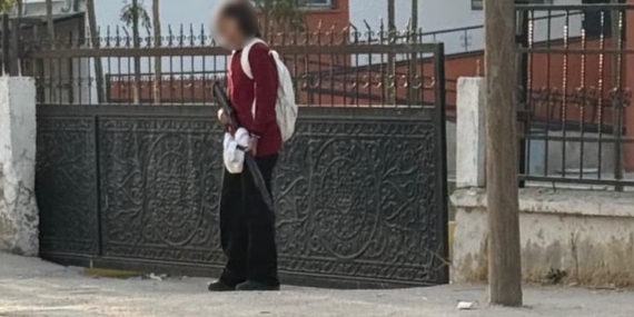 Okula Silahla Girdiği Görüntülenen Öğrenci