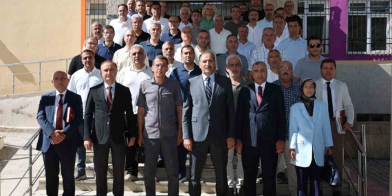 Ortaokul Müdürleriyle Milli Eğitim Müdürü Gün Toplantısı