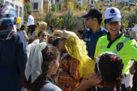 Elazığ'da Trafiği Tehlikeye Sokarak Makas Atan Sürücü Kamerada