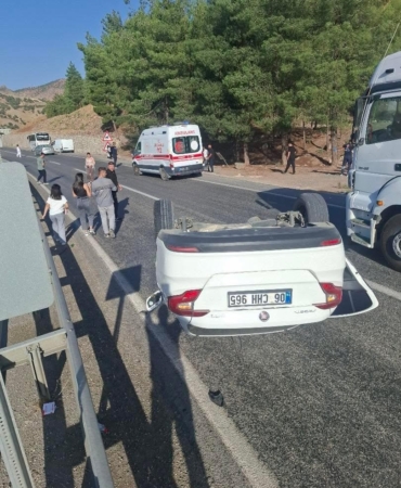 siirtte-otomobil-takla-atti-iki-kisi-olumden-dondu-7QnYPAex.jpg