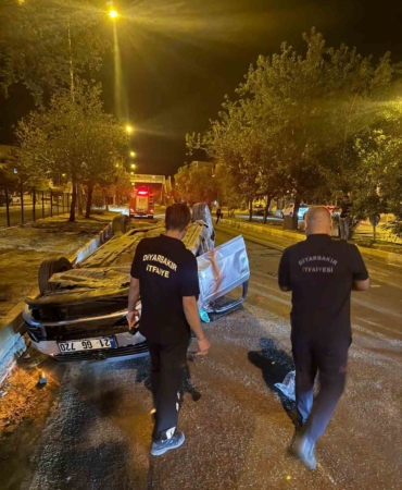takla-atan-otomobilde-surucu-agir-yaralandi-sX3QmWaI.jpg