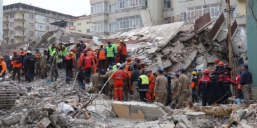 vali-yardimcisinin-yargilandigi-enkaz-demirleri-davasinda-ilk-durusma-W3mlCDww.jpg