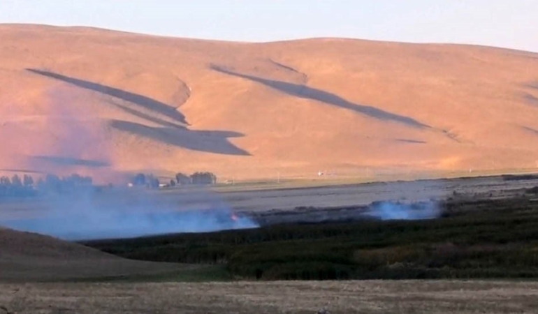 vandaki-cirak-sazliginda-meydana-gelen-yangin-olayi-eC4af68D.jpg