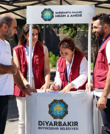 yerinde-cozum-ekipleriyle-800-vatandasla-saha-calismasi-PpyyHakQ.jpg