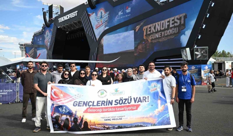 yesilyurt-belediyesinden-genclere-teknoloji-ve-inovasyon-gezisi-2lkFYhkG.jpg