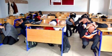 batmanda-okullarda-es-zamanli-tahliye-tatbikati-gerceklestirildi-neDZj8ZP.jpg