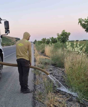 batmanda-yesil-kusak-projesi-kapsaminda-meyve-fidanlarina-ozenli-bakim-grMwrzeD.jpg