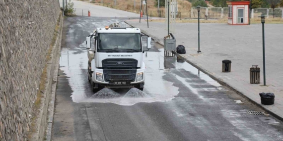 Battalgazi Belediyesi ile İlçe Genelinde Süregelen Temizlik Çalışmaları