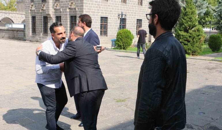 bozkusun-mevlidi-siyasetciler-ve-is-dunyasi-icin-bir-bulusma-aiTaMsZs.jpg