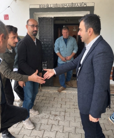 dicle-kaymakami-atistan-ogrenciler-ogretmenler-ve-vatandaslarla-birlikte-bulusma-9Yqeh8if.jpg