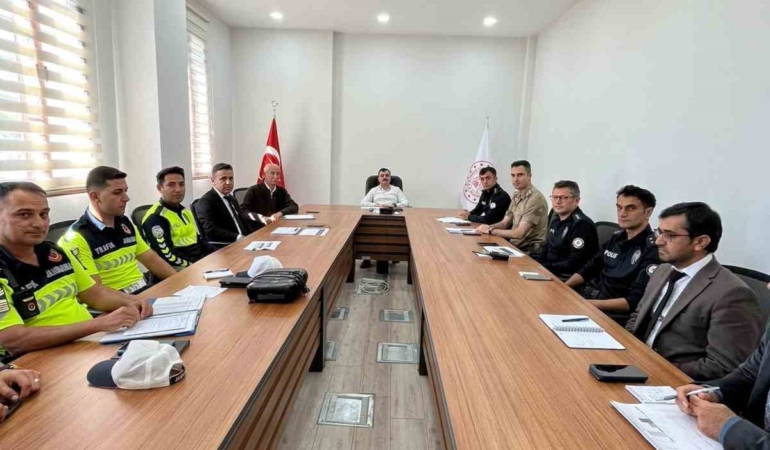 diclede-okul-guvenligi-toplantisi-detaylari-ruisfpwD.jpg