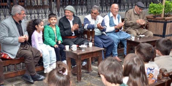 Diyarbakır’da Çocuklar Dengbajlerle Buluşarak Kültürel Mirası Tanıdı