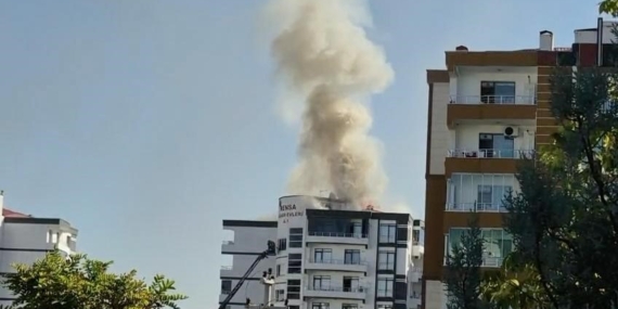 Diyarbakır’da Site Çatısında Yangın Felaketi