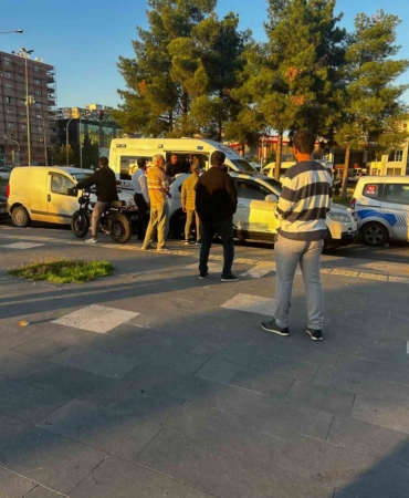 diyarbakirda-trafik-kazasi-sonrasi-caddeyi-karsilikli-kavga-sardi-Aj9U9dnV.jpg