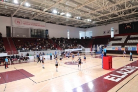 Elazığ’daki Kadınlara Kurs Tamamlama Sertifikaları Dağıtıldı